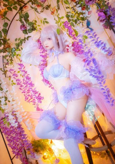 女式开襟睡衣裙子做双人运动动漫