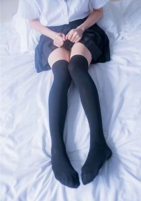 刘德华演唱会摔倒