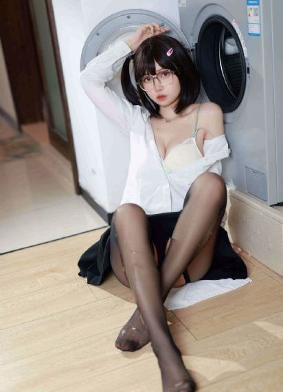 性饥渴的女教师诱学生